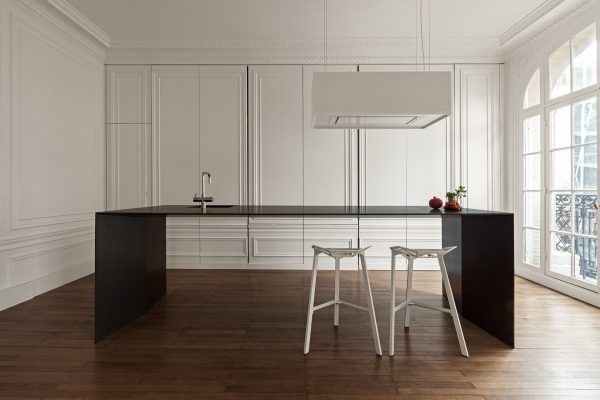 034 LR 02 The invisible kitchen Paris residential kitchen i29