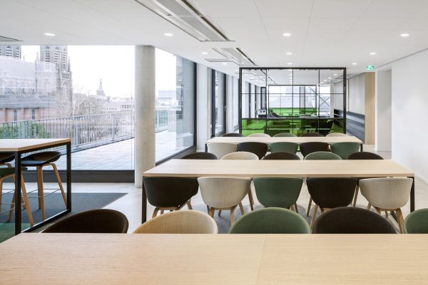 056 LR 19 Playful partitions Tilburg office i29