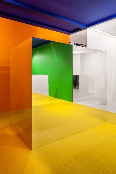 063 LR 02 Minimalism meets maximalism Amsterdam public pavilion i29