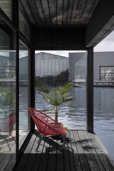 065 HR 14 Floating Home Schoonschip residential exterior terrace i29