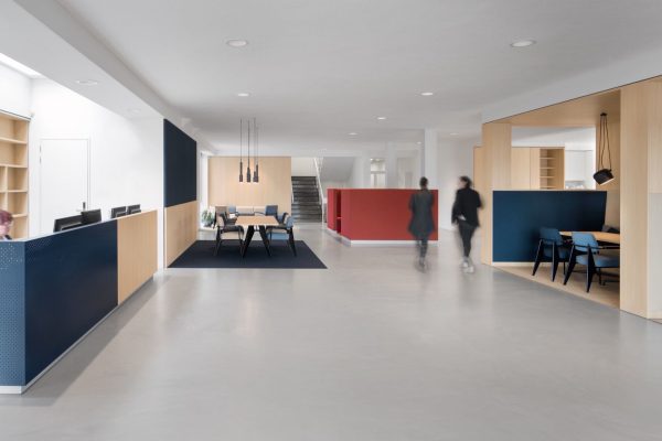 094 LR 02 Soothing discretion Amsterdam office reception i29