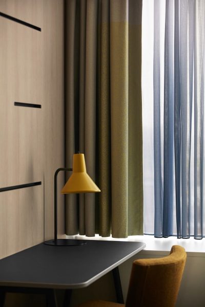 143 Casa LR 21 Hotel Room Student Amsterdam Detail Desk Gradient Sheer Curtain Lensvelt i29