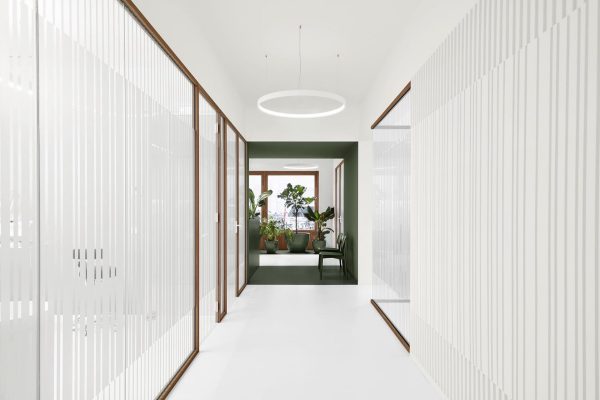 154 LR 18 Dentist Amsterdam treatment rooms receprtion i29